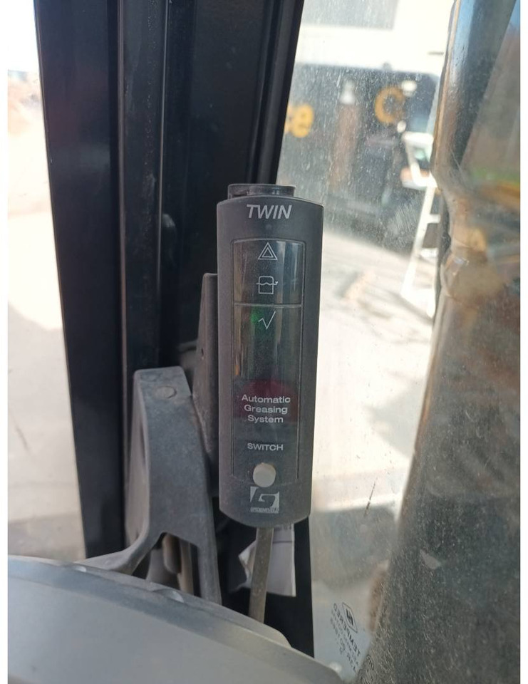 Máy xúc bánh xích CAT 315F: hình 13
