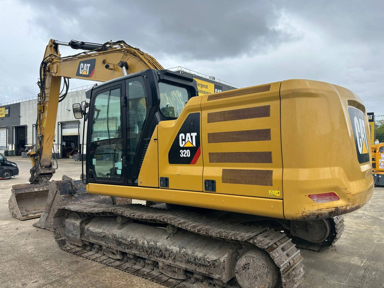 CAT 320 - Máy xúc bánh xích: hình 3 CAT 320 - Máy xúc bánh xích: hình 3