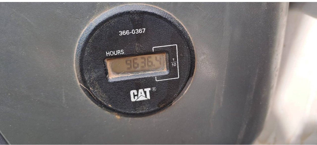 Cho thuê CAT 374D CAT 374D: hình 17
