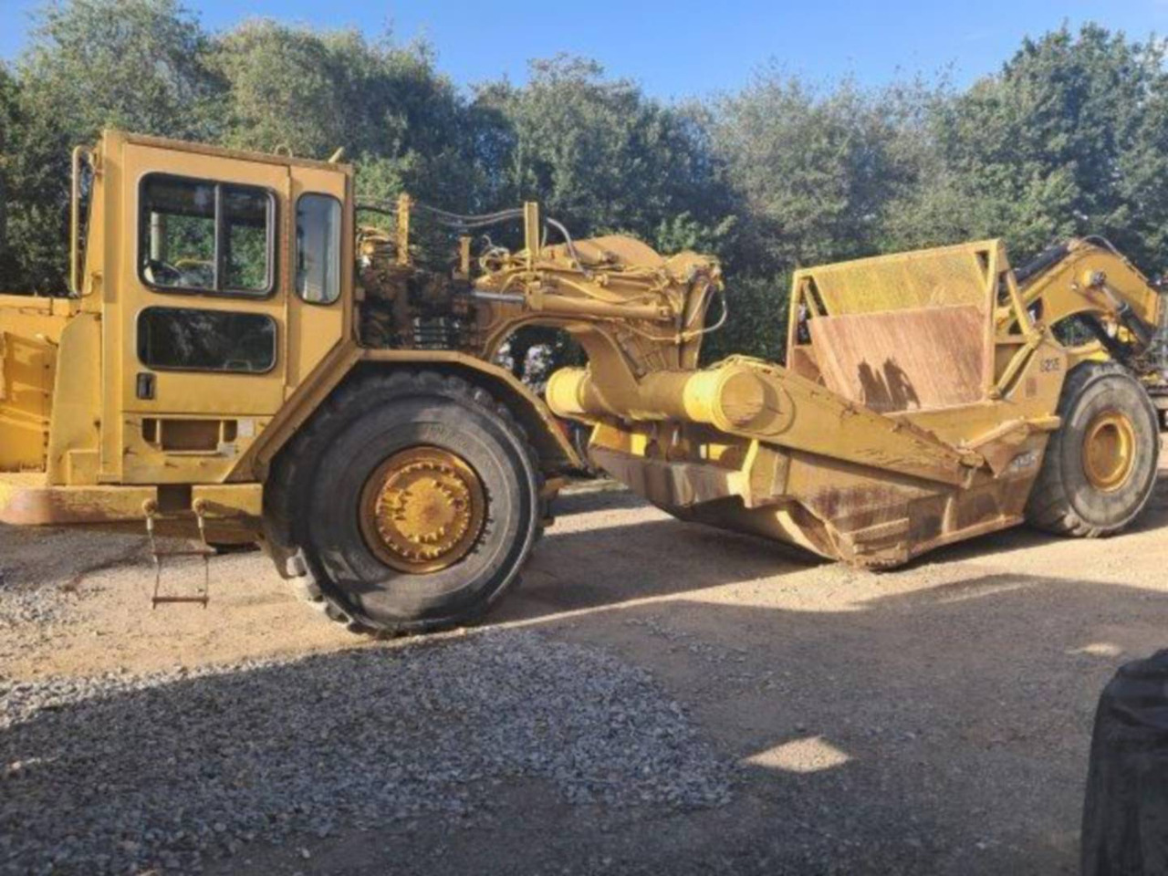 CAT 621F - Máy cào: hình 3 CAT 621F - Máy cào: hình 3