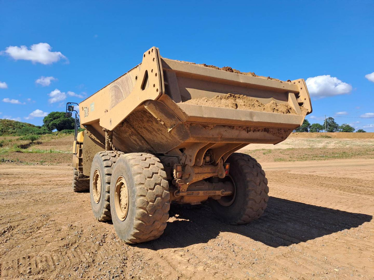 CAT 730 - Xe ben đổ có khớp nối: hình 4 CAT 730 - Xe ben đổ có khớp nối: hình 4