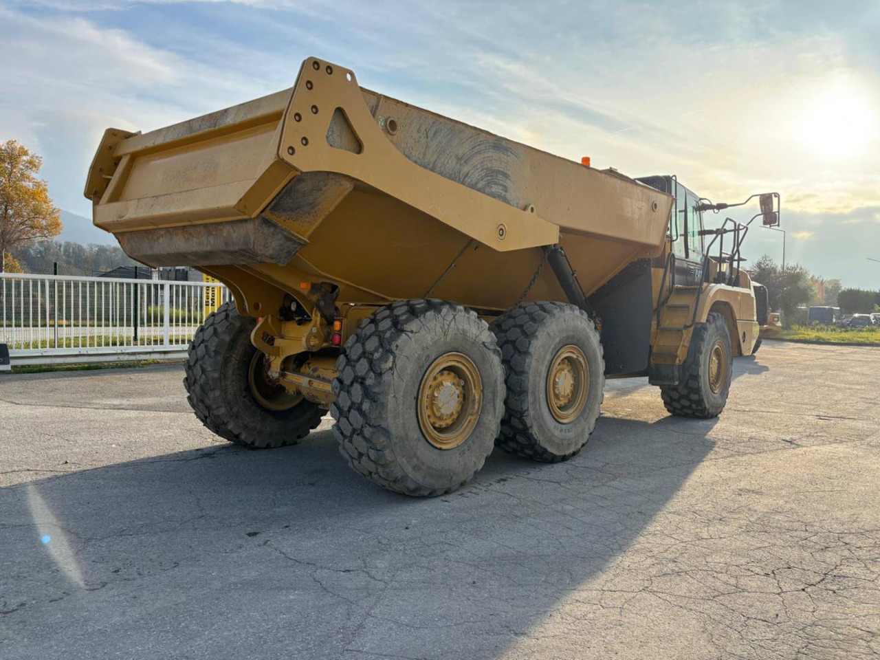 CAT 730 - Xe ben đổ có khớp nối: hình 4 CAT 730 - Xe ben đổ có khớp nối: hình 4