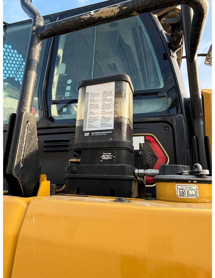 Xe ben đổ có khớp nối CAT 730: hình 23