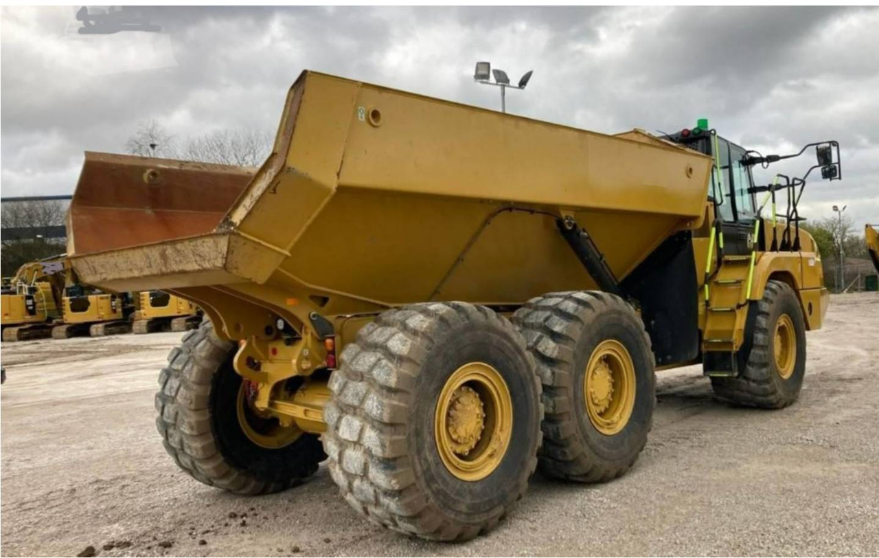 CAT 730 - Xe ben đổ có khớp nối: hình 2 CAT 730 - Xe ben đổ có khớp nối: hình 2