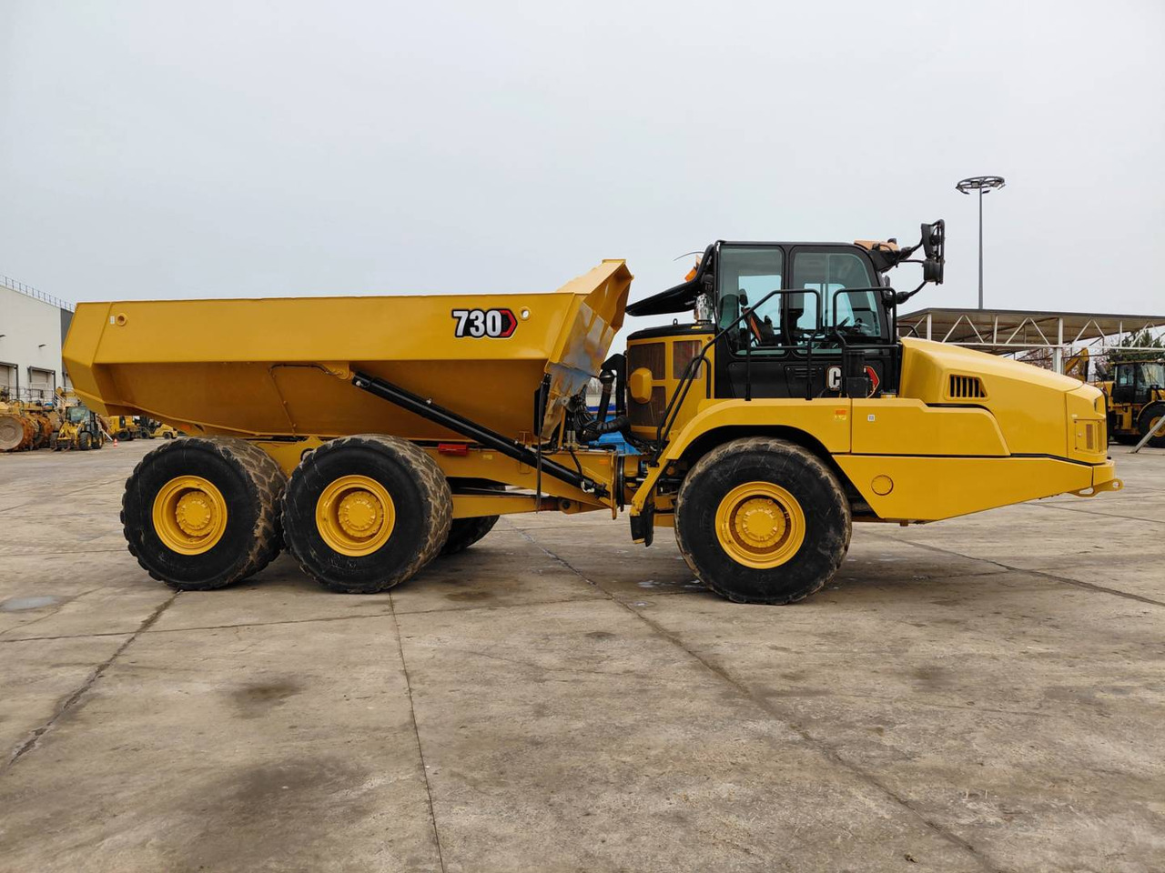 CAT 730 - Xe ben đổ có khớp nối: hình 5 CAT 730 - Xe ben đổ có khớp nối: hình 5