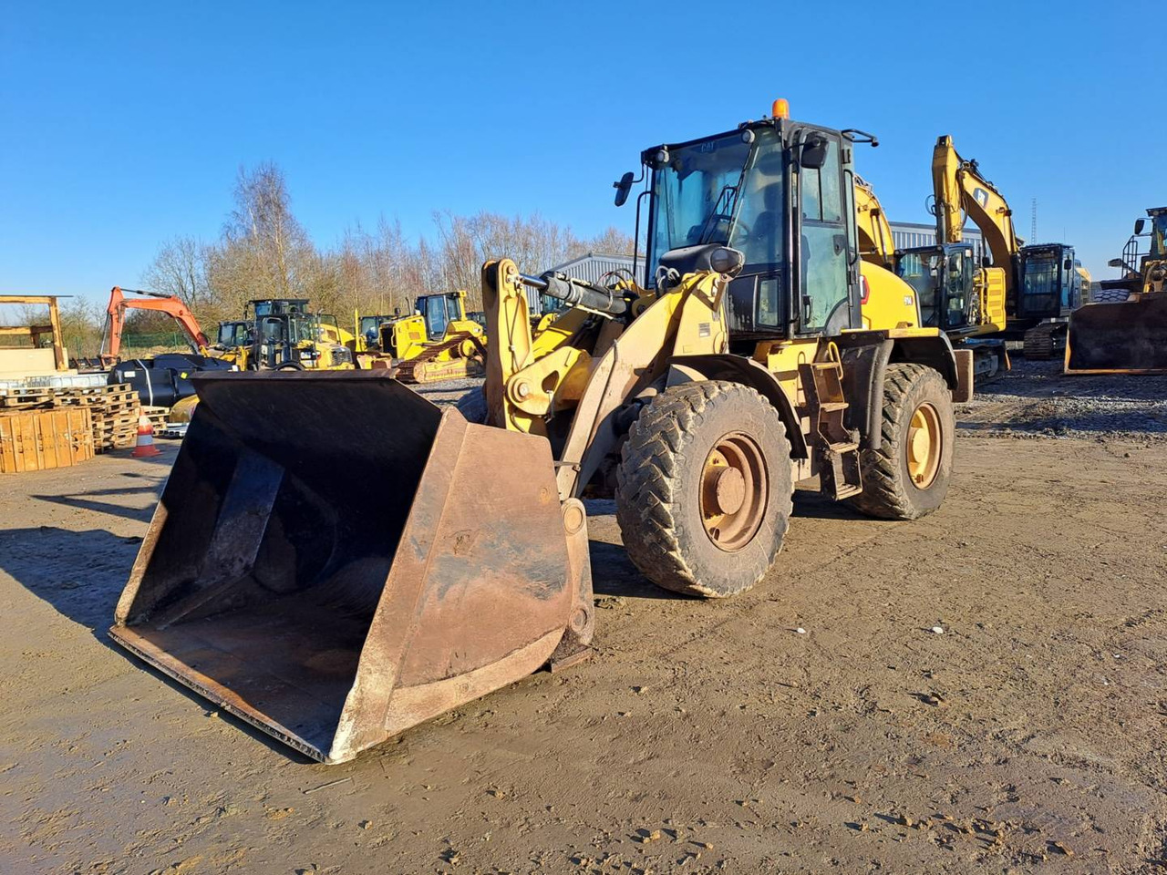 CAT 914 - Máy xúc lật bánh lốp: hình 2 CAT 914 - Máy xúc lật bánh lốp: hình 2