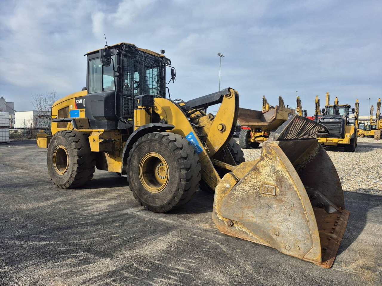 CAT 926M - Máy xúc lật bánh lốp: hình 1 CAT 926M - Máy xúc lật bánh lốp: hình 1