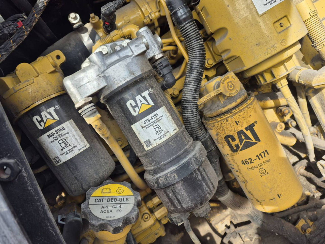 Máy xúc lật bánh lốp CAT 926M: hình 7