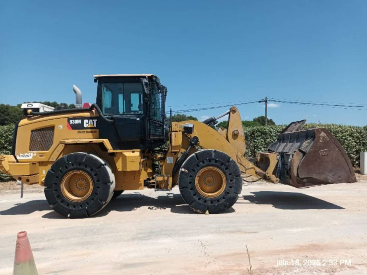 CAT 930M - Máy xúc lật bánh lốp: hình 1 CAT 930M - Máy xúc lật bánh lốp: hình 1