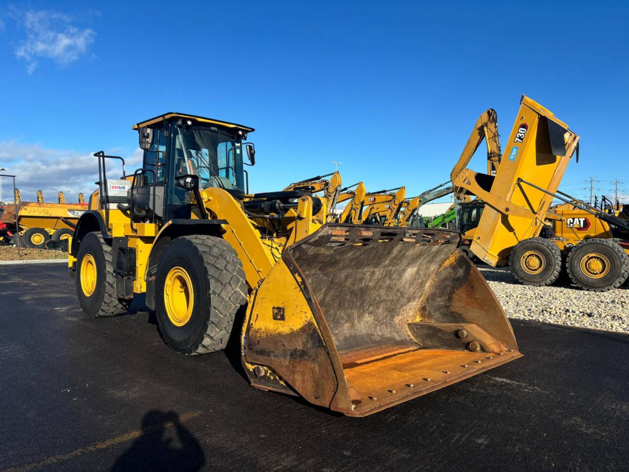 CAT 950M - Máy xúc lật bánh lốp: hình 1 CAT 950M - Máy xúc lật bánh lốp: hình 1
