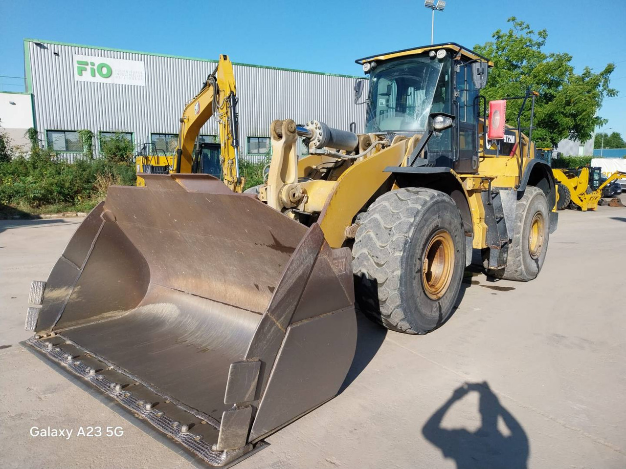 CAT 972M - Máy xúc lật bánh lốp: hình 2 CAT 972M - Máy xúc lật bánh lốp: hình 2
