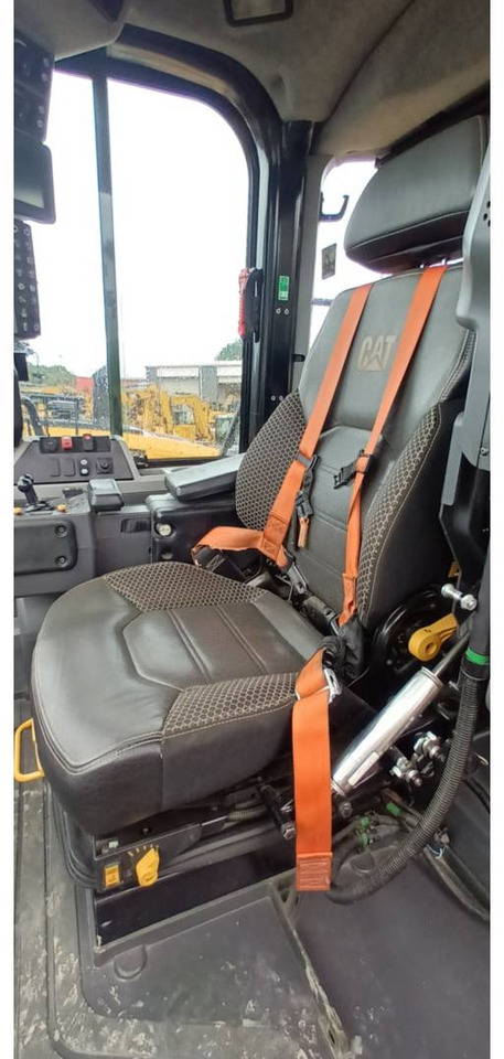 Máy xúc lật bánh lốp CAT 972M XE: hình 7 Máy xúc lật bánh lốp CAT 972M XE: hình 7