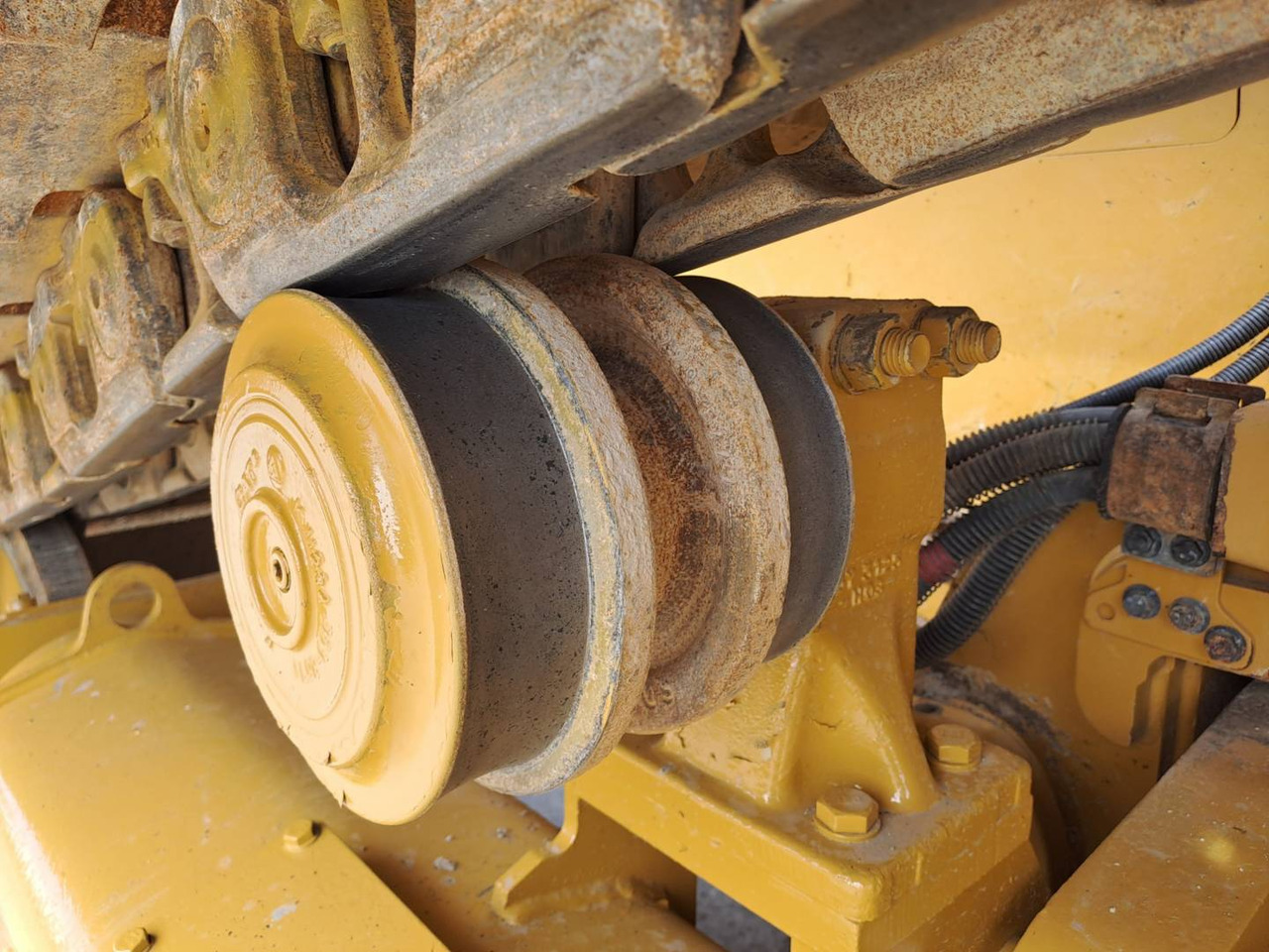 Máy ủi CAT D5: hình 13 Máy ủi CAT D5: hình 13