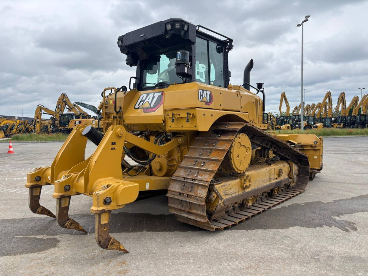 CAT D6 VPAT - Máy ủi: hình 4 CAT D6 VPAT - Máy ủi: hình 4