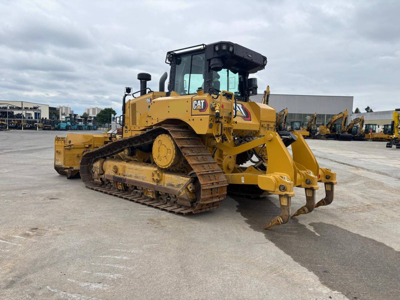 CAT D6 VPAT - Máy ủi: hình 3 CAT D6 VPAT - Máy ủi: hình 3