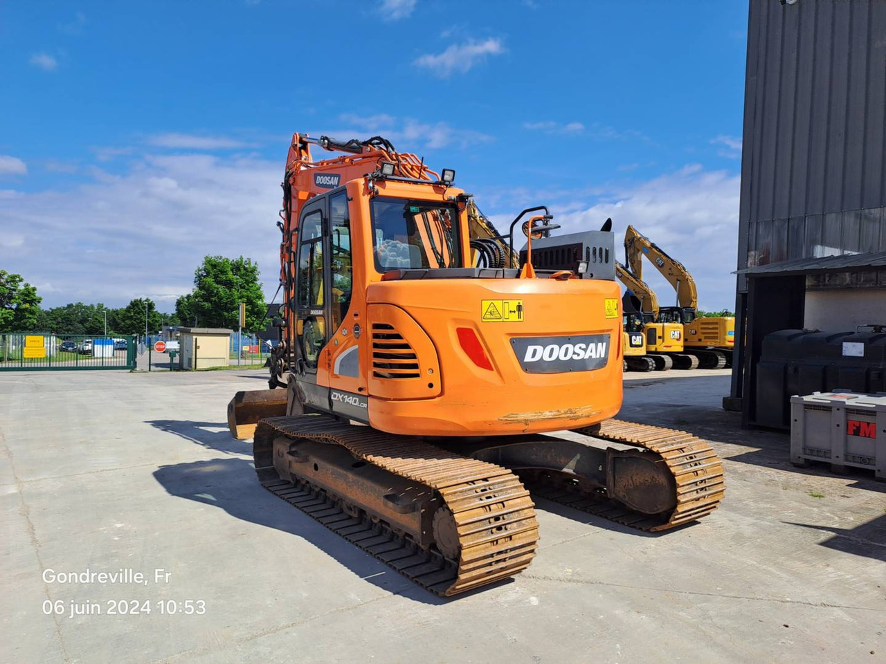 DOOSAN INFRACORE AMERICA CORP. DX140LCR - Máy xúc bánh xích: hình 4 DOOSAN INFRACORE AMERICA CORP. DX140LCR - Máy xúc bánh xích: hình 4