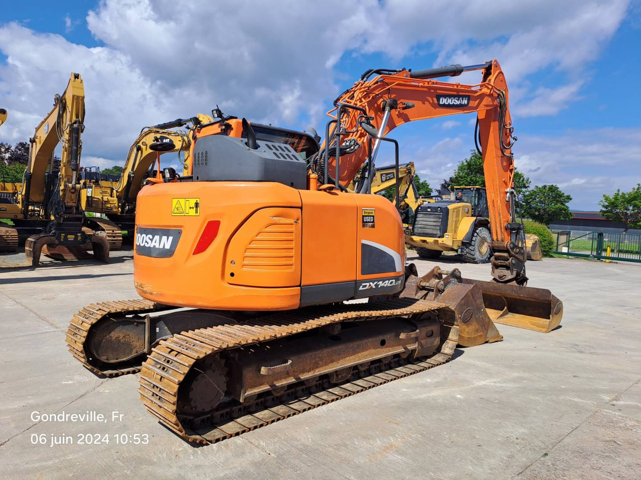 DOOSAN INFRACORE AMERICA CORP. DX140LCR - Máy xúc bánh xích: hình 3 DOOSAN INFRACORE AMERICA CORP. DX140LCR - Máy xúc bánh xích: hình 3