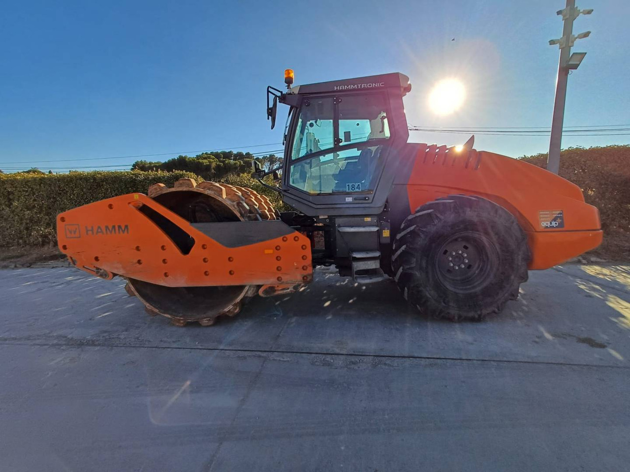 HAMM H18I - Máy đầm: hình 1 HAMM H18I - Máy đầm: hình 1