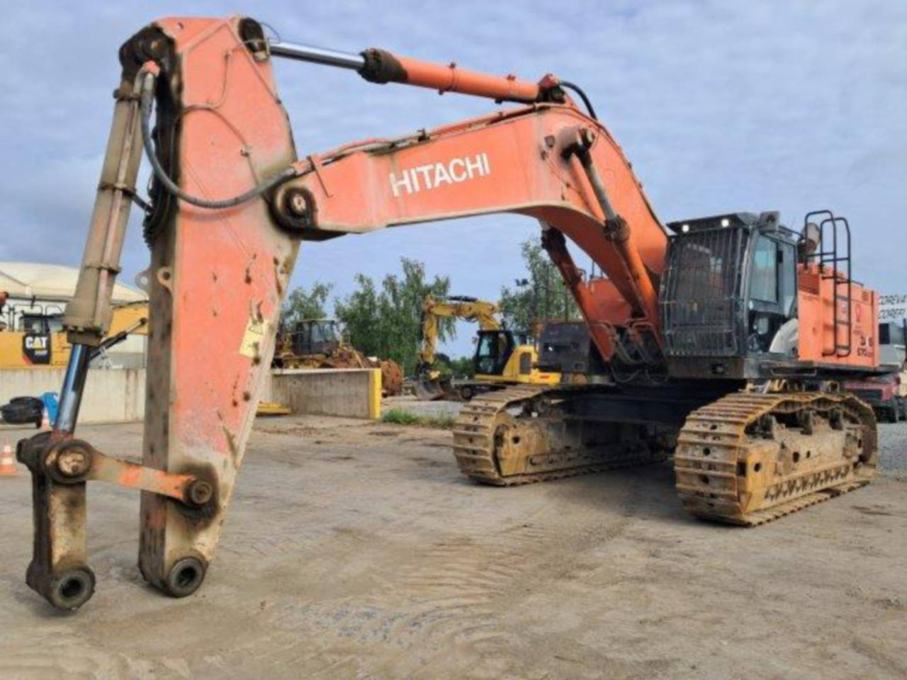 HITACHI ZX 670 45 - Máy xúc bánh xích: hình 1 HITACHI ZX 670 45 - Máy xúc bánh xích: hình 1