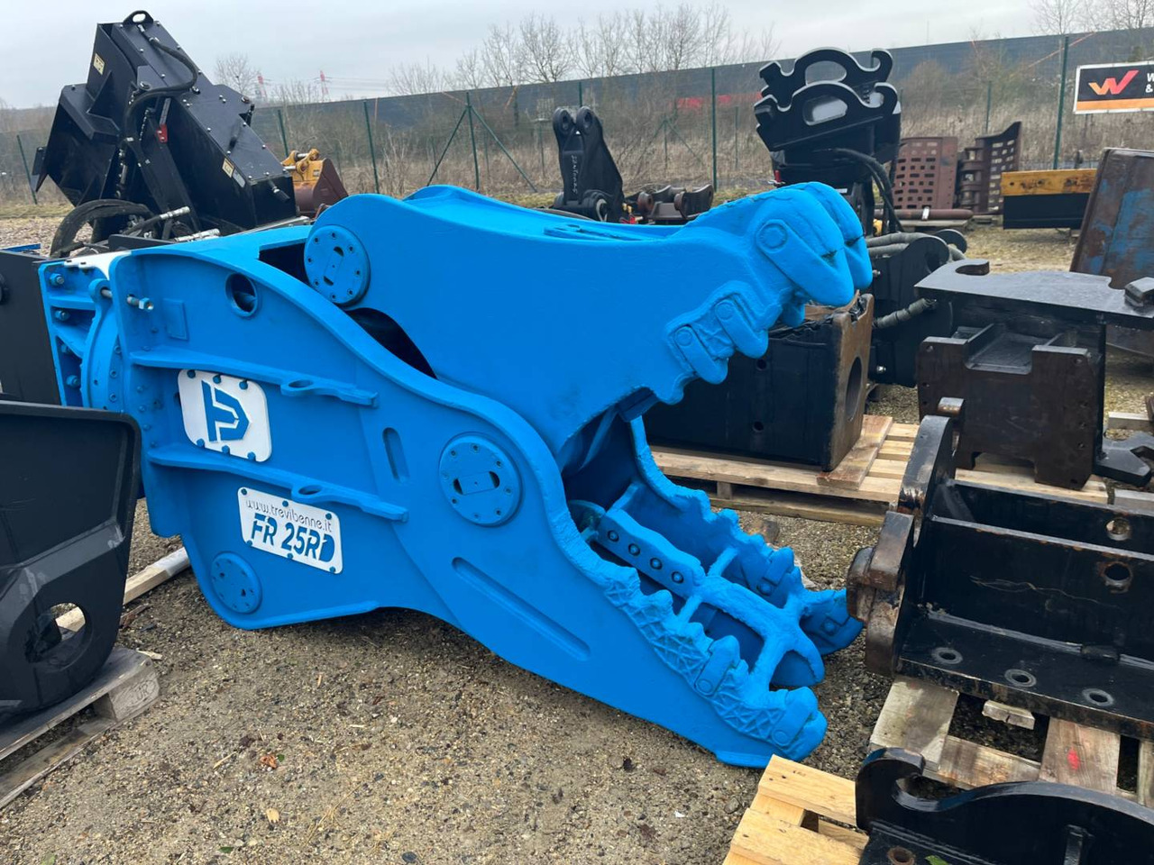 TREVI FR25RD/TREVIBENNE/BROYEUR/ CRUSHER - Kéo phá dỡ cho Máy móc xây dựng: hình 1 TREVI FR25RD/TREVIBENNE/BROYEUR/ CRUSHER - Kéo phá dỡ cho Máy móc xây dựng: hình 1