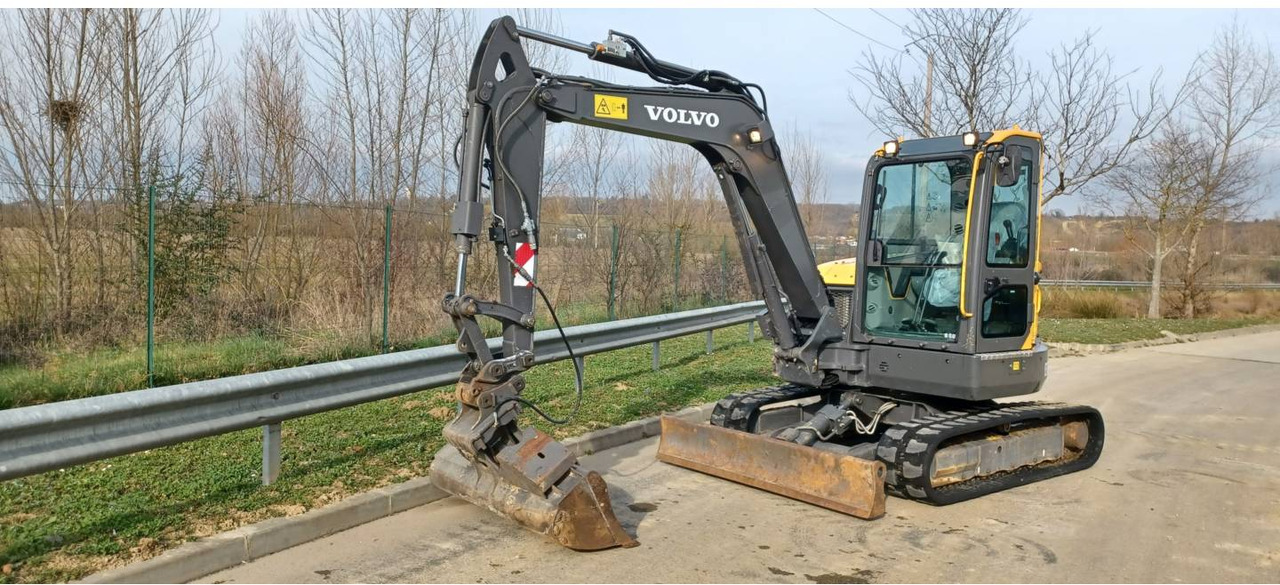 VOLVO CONSTRUCTION EQUIPMENT ECR58D - Máy xúc bánh xích: hình 1 VOLVO CONSTRUCTION EQUIPMENT ECR58D - Máy xúc bánh xích: hình 1
