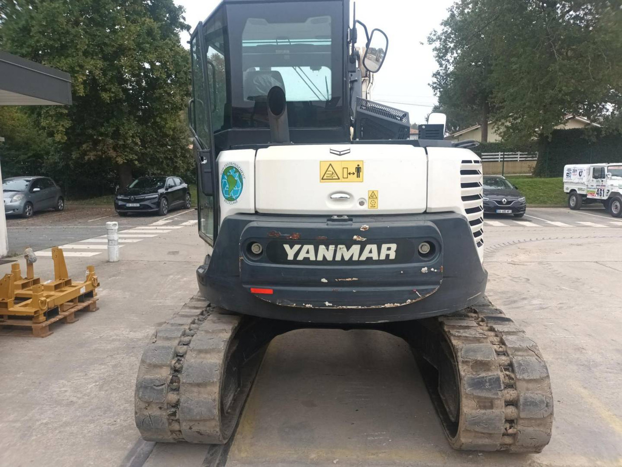 YANMAR SV100 - Máy xúc bánh xích: hình 3 YANMAR SV100 - Máy xúc bánh xích: hình 3
