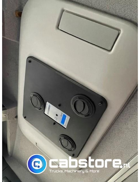 Xe tải hệ thống cáp, Xe cẩu tự hành MAN TGA 41.440 8X4 BB Palfinger Epsilon Z-Kraan bouwjaar 2011 + NCH 30 Ton's Kabel-containersyteem - Handgeschakeld - Bouwjaar 2007 - Km 582.782: hình 15