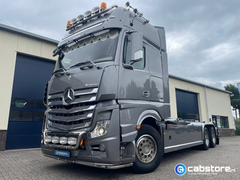 Mercedes-Benz Actros 3363 6x2 Containersysteem - Euro 6 - Bouwjaar 2014 - VDL 21 Ton Haakarmsysteem - 630 Pk Euro 6 - NL Truck - Xe tải nâng móc: hình 2 Mercedes-Benz Actros 3363 6x2 Containersysteem - Euro 6 - Bouwjaar 2014 - VDL 21 Ton Haakarmsysteem - 630 Pk Euro 6 - NL Truck - Xe tải nâng móc: hình 2