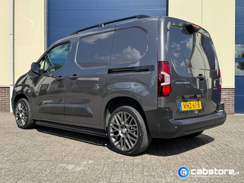 Peugeot Partner 1.5 Blue HDI Asphalt Euro 6 - Gesloten bestelwagen - Bouwjaar 2021 - Km 45.128 !! - Luxe uitvoering - Zeer mooi !! - Xe van nhỏ gọn: hình 3 Peugeot Partner 1.5 Blue HDI Asphalt Euro 6 - Gesloten bestelwagen - Bouwjaar 2021 - Km 45.128 !! - Luxe uitvoering - Zeer mooi !! - Xe van nhỏ gọn: hình 3