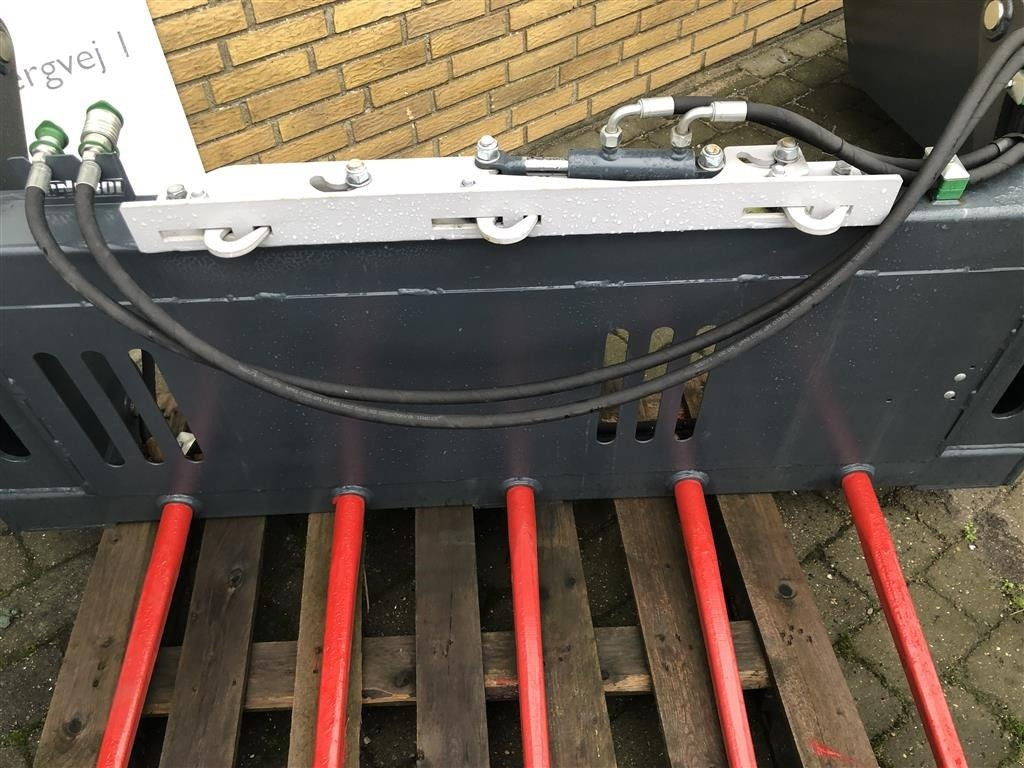 Sonarol Balleskære RB SNR 1600 - Máy chất hàng trước cho máy cày: hình 2 Sonarol Balleskære RB SNR 1600 - Máy chất hàng trước cho máy cày: hình 2
