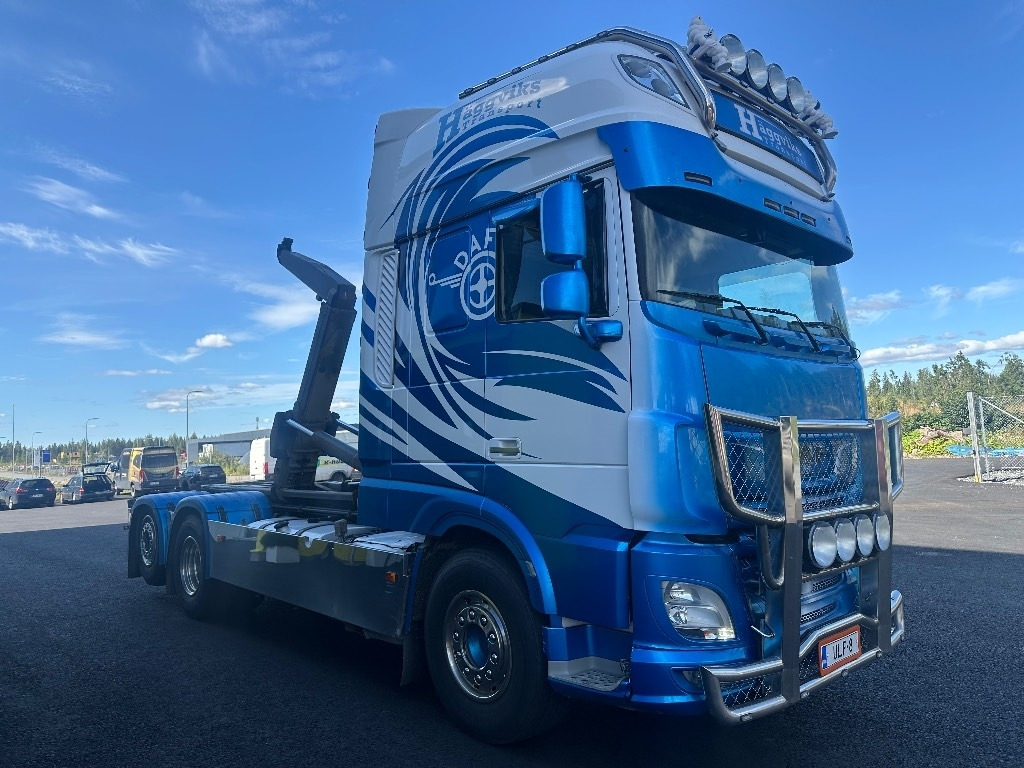DAF XF 530 6x2*4 - Xe tải nâng móc: hình 3 DAF XF 530 6x2*4 - Xe tải nâng móc: hình 3
