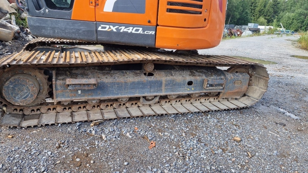Doosan DX 140 LCR - Máy xúc bánh xích: hình 4 Doosan DX 140 LCR - Máy xúc bánh xích: hình 4
