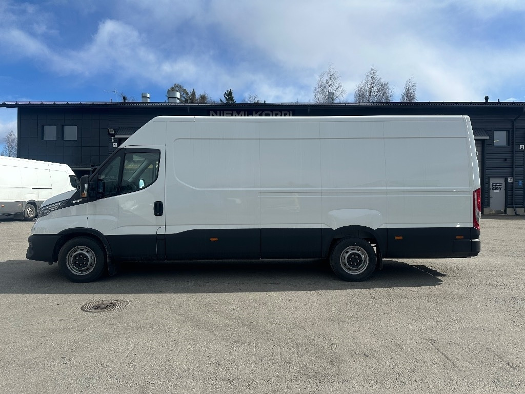 Iveco Daily 35S16A8 16m3 my24 - Xe van chở hàng: hình 5 Iveco Daily 35S16A8 16m3 my24 - Xe van chở hàng: hình 5