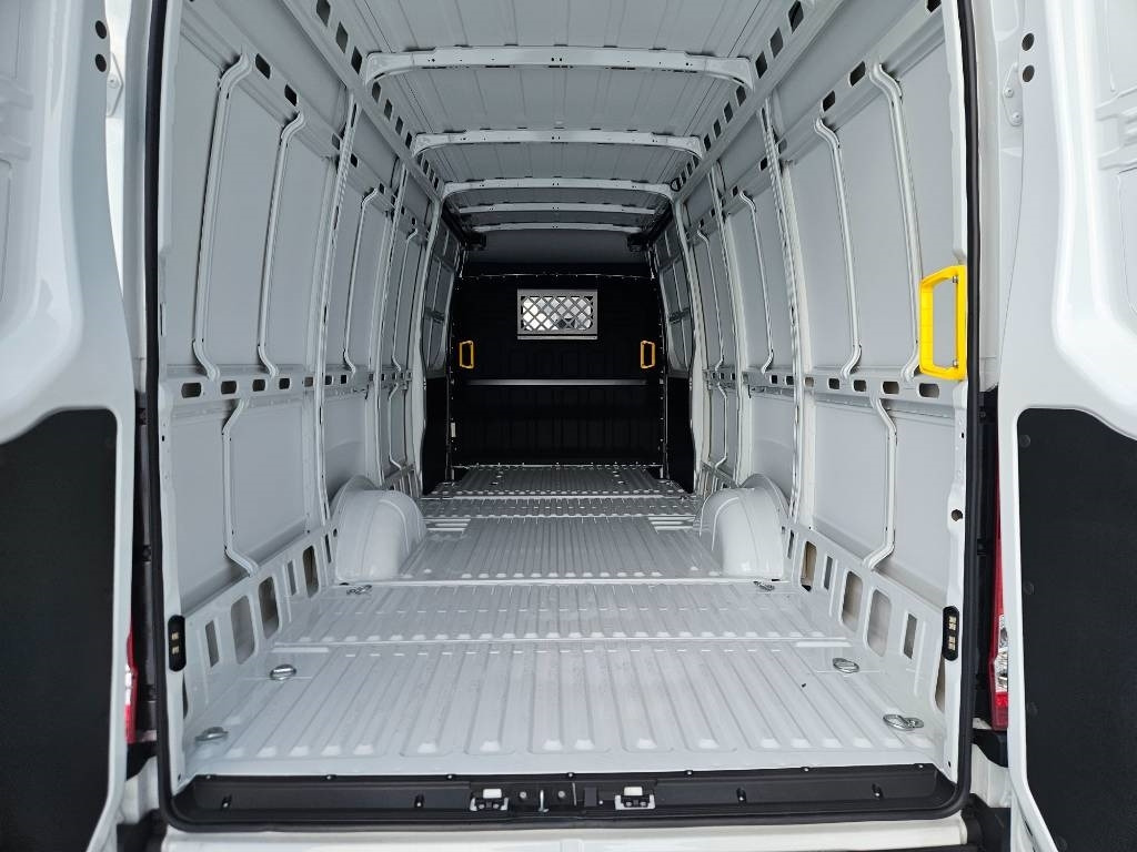 Iveco Daily 35S16A8V 2x liukuovi - Xe van chở hàng: hình 5 Iveco Daily 35S16A8V 2x liukuovi - Xe van chở hàng: hình 5