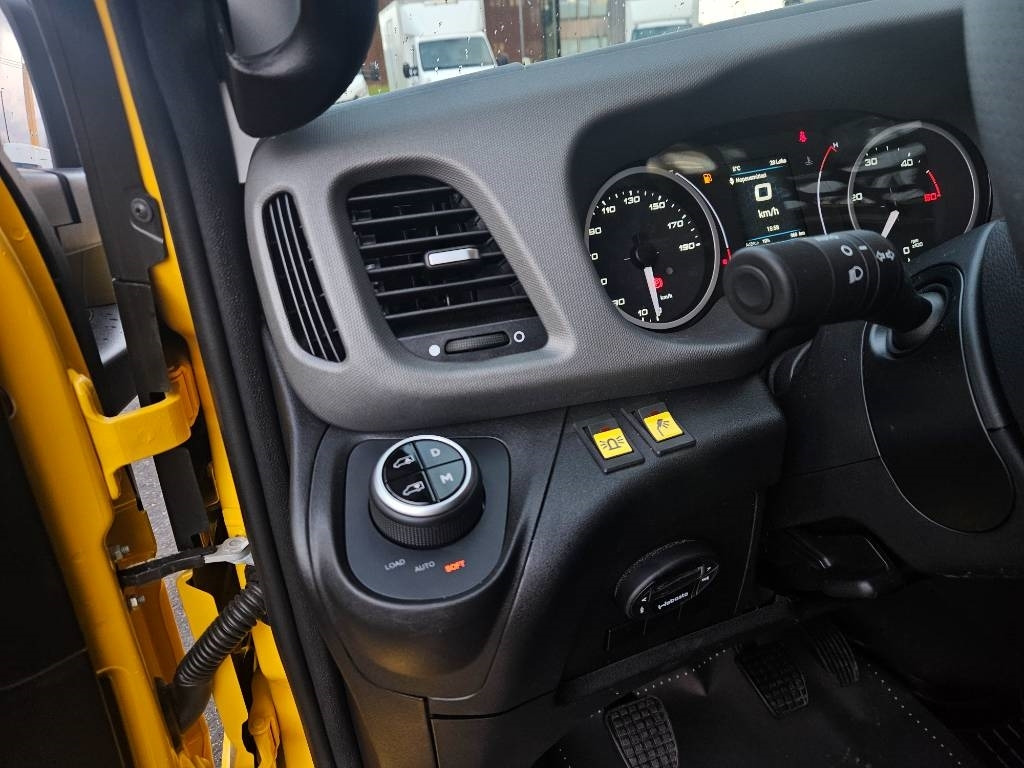 Xe tải kéo mới Iveco Daily 72C18/P: hình 15