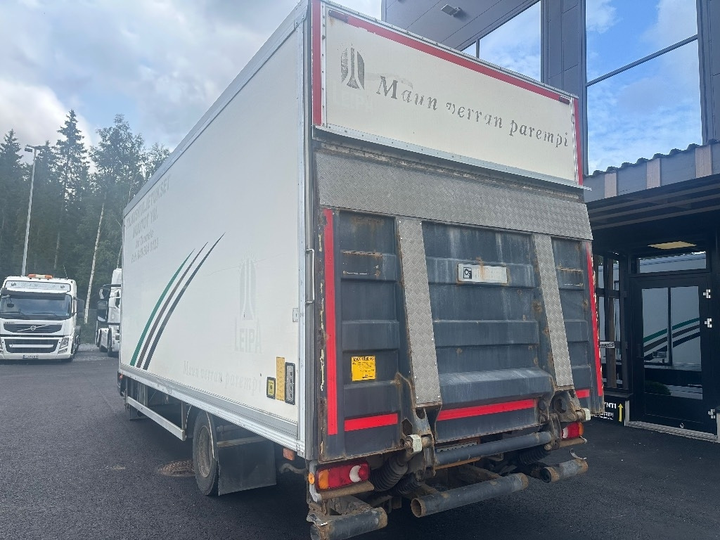 Iveco Eurocargo 100 E22 - Xe tải hộp: hình 4 Iveco Eurocargo 100 E22 - Xe tải hộp: hình 4