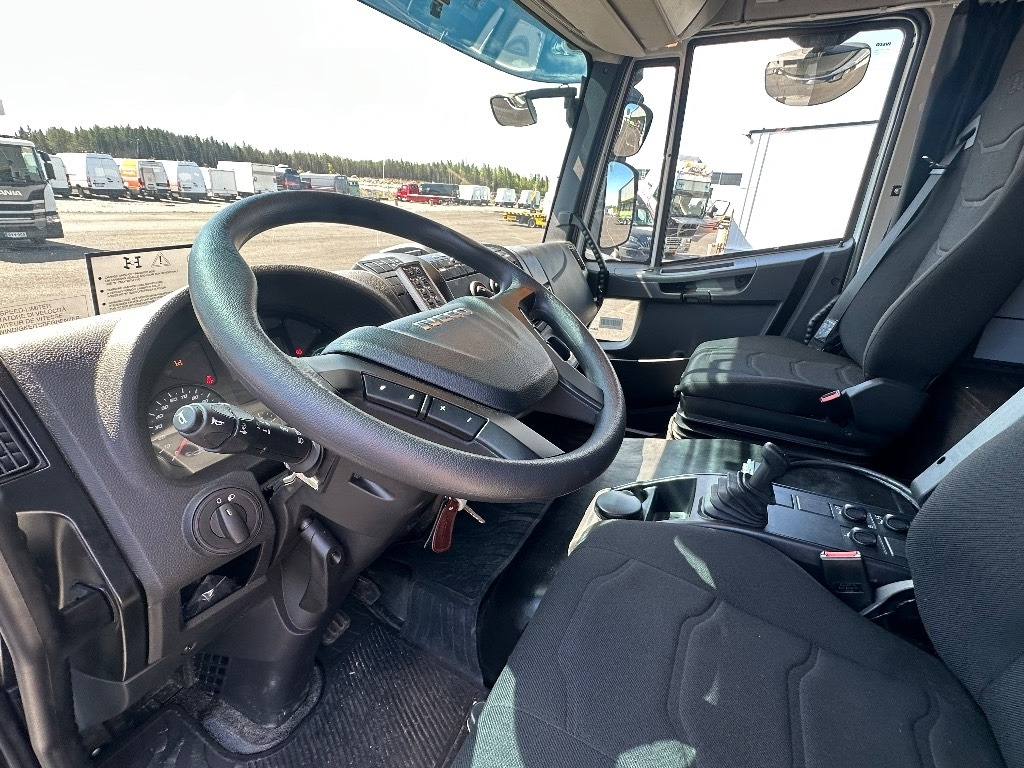 Xe cẩu tự hành mới Iveco Eurocargo ML150E28 4x4 sähkölaitos varustein: hình 23