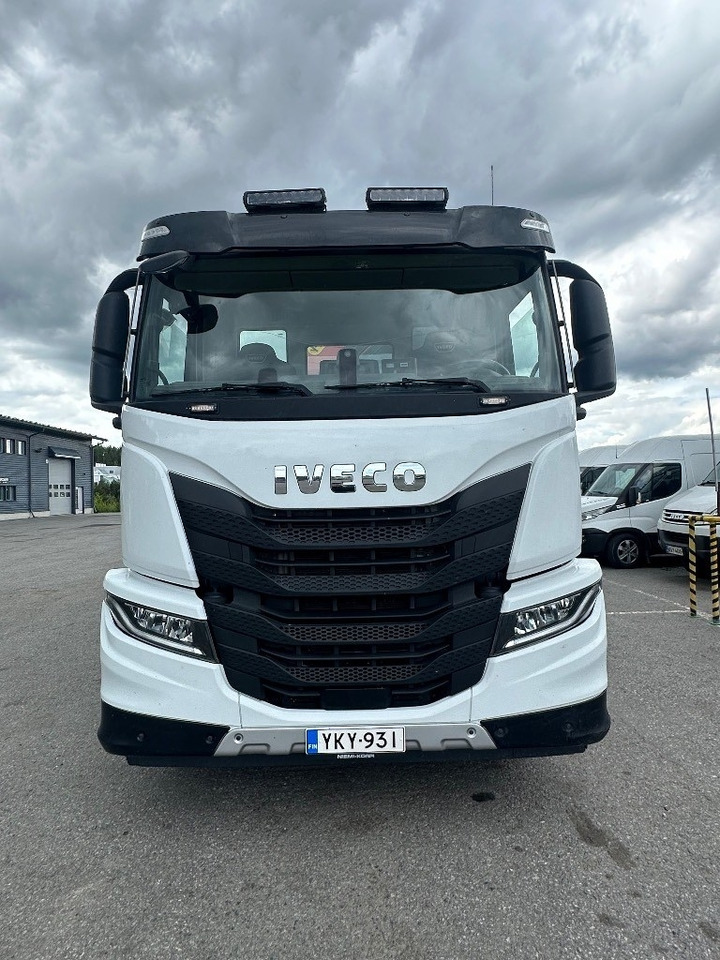 Iveco S-Way AD 260S48 - Xe cẩu tự hành: hình 2 Iveco S-Way AD 260S48 - Xe cẩu tự hành: hình 2
