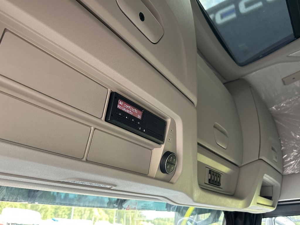 Cho thuê Iveco S-Way AS26S50 NP 2xLNG 6x2*4  Iveco S-Way AS26S50 NP 2xLNG 6x2*4: hình 15