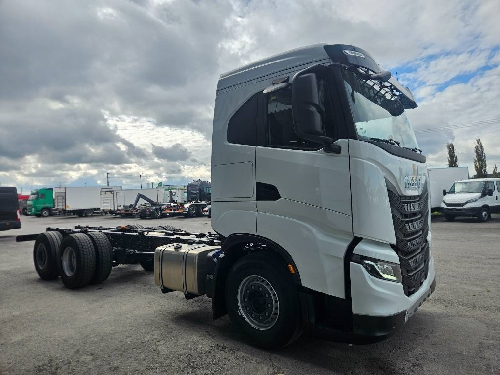 Iveco X-Way AS260X530 heti toimitukseen - Xe tải khung gầm: hình 3 Iveco X-Way AS260X530 heti toimitukseen - Xe tải khung gầm: hình 3