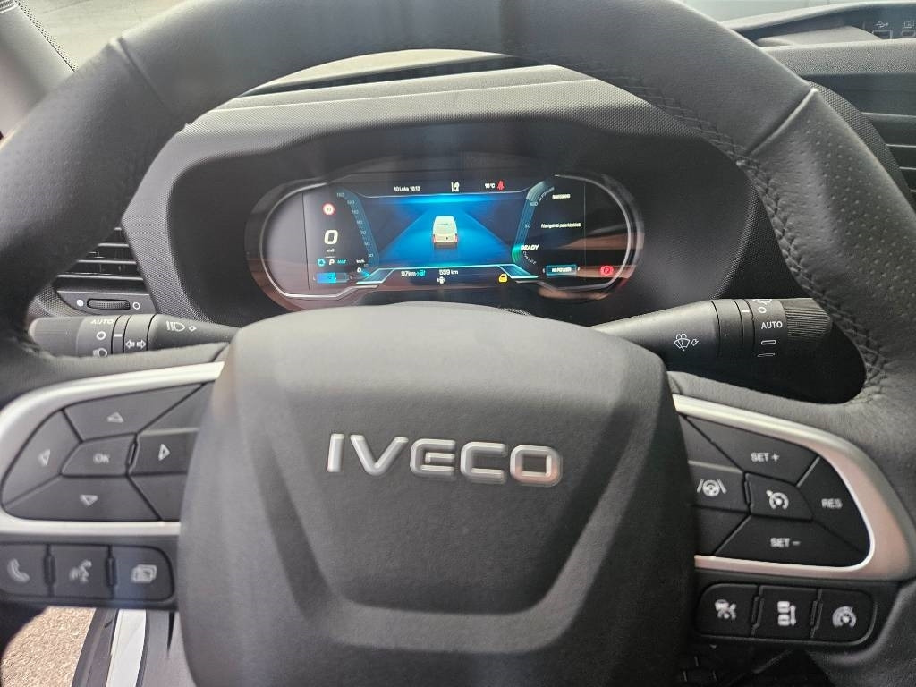 Iveco eDaily 42S14 12m3 - Xe van chở hàng, Xe van điện: hình 5 Iveco eDaily 42S14 12m3 - Xe van chở hàng, Xe van điện: hình 5