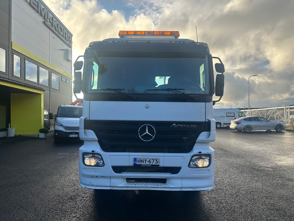 Mercedes-Benz Actros 2545 L 6x2 - Xe tải nâng móc: hình 2 Mercedes-Benz Actros 2545 L 6x2 - Xe tải nâng móc: hình 2