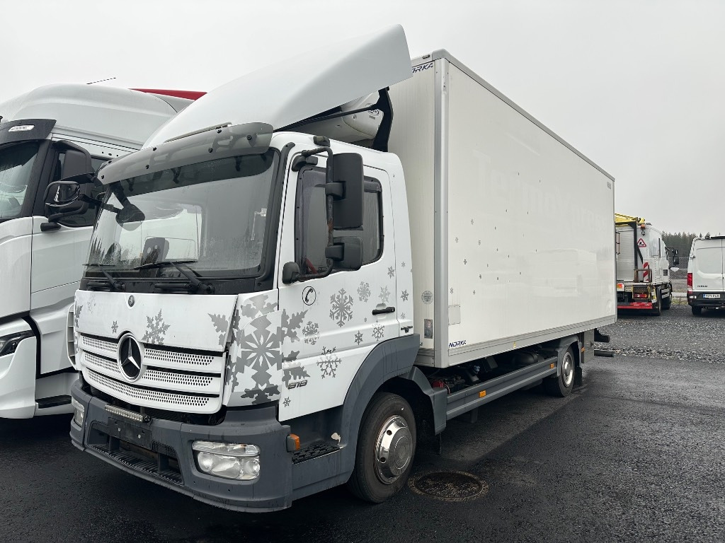 Mercedes-Benz Atego 818  - Xe tải đông lạnh: hình 1 Mercedes-Benz Atego 818  - Xe tải đông lạnh: hình 1
