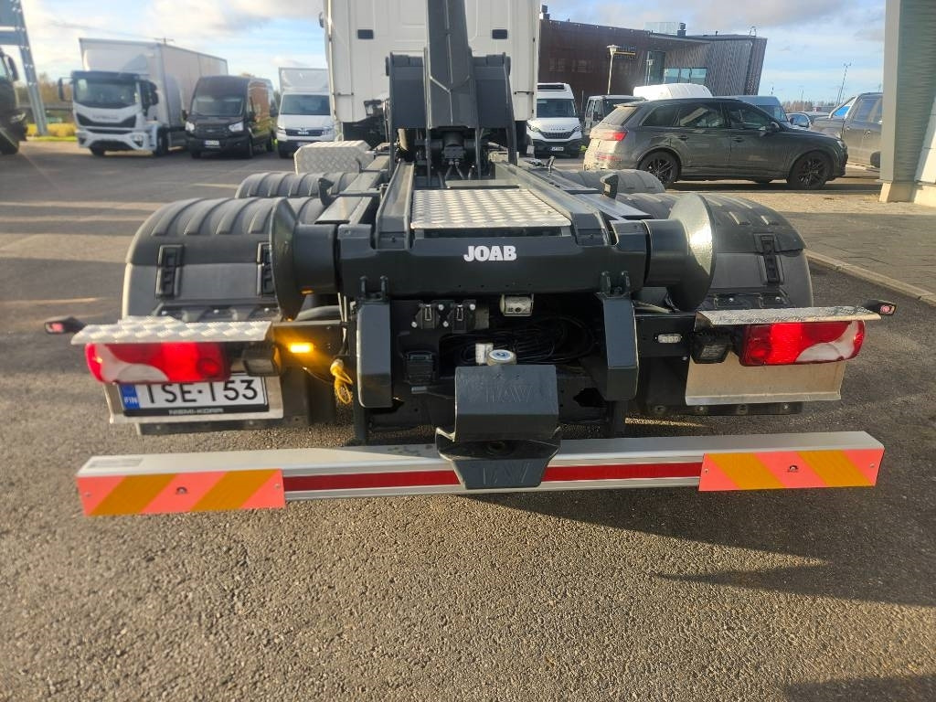 Scania R 450 6x2*4 - Xe tải nâng móc: hình 5 Scania R 450 6x2*4 - Xe tải nâng móc: hình 5