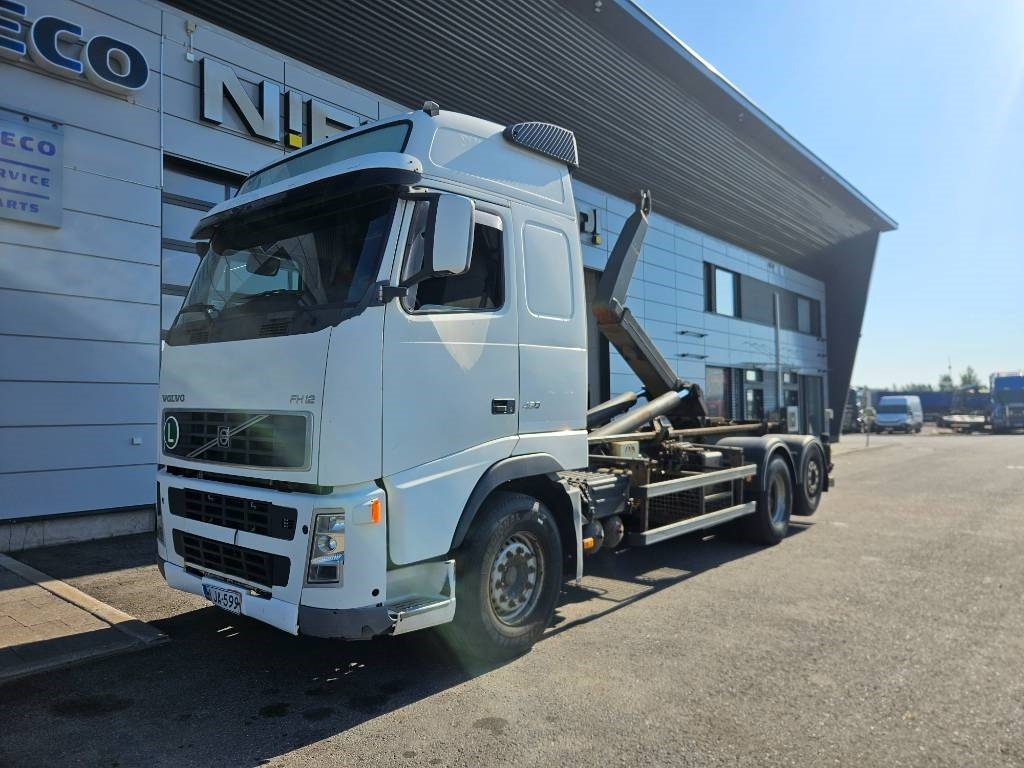 Volvo FH12 460 - Xe tải nâng móc: hình 1 Volvo FH12 460 - Xe tải nâng móc: hình 1