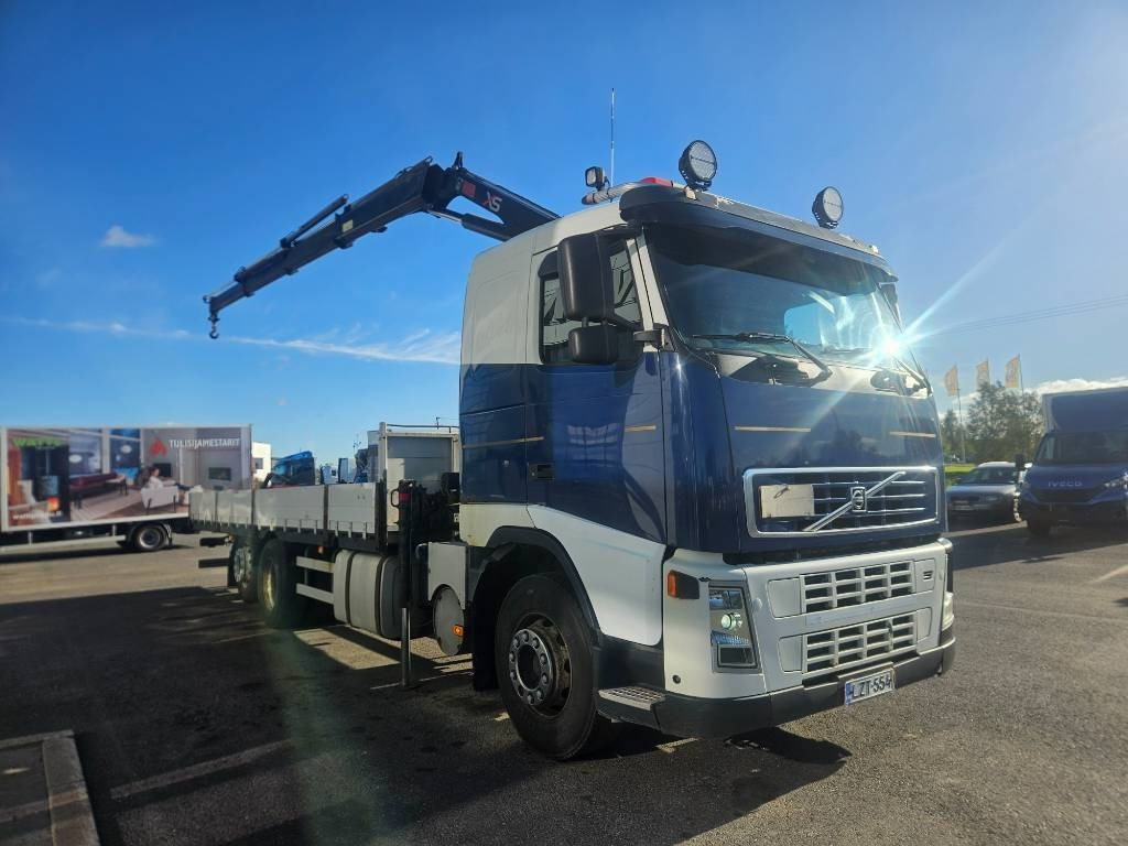 Volvo FH12 6x2 Hiab 166 kympitys 2029 asti - Xe cẩu tự hành: hình 2 Volvo FH12 6x2 Hiab 166 kympitys 2029 asti - Xe cẩu tự hành: hình 2
