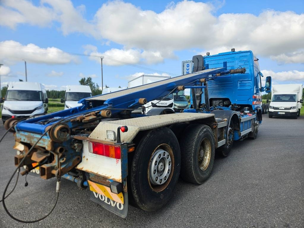 Volvo FM12 420 8x2 - Xe tải chở thùng nhỏ: hình 4 Volvo FM12 420 8x2 - Xe tải chở thùng nhỏ: hình 4
