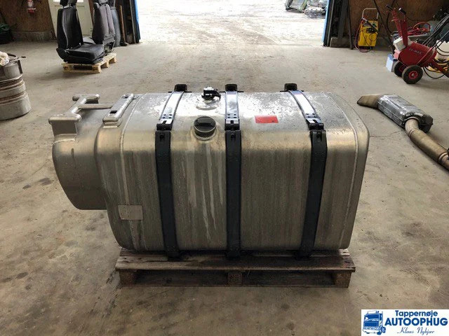 Scania Diesel tank – Fuel tank P/N: 2132702 - Bình nhiên liệu cho Xe tải: hình 1 Scania Diesel tank – Fuel tank P/N: 2132702 - Bình nhiên liệu cho Xe tải: hình 1