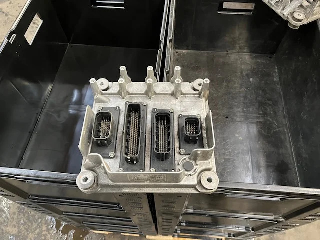 Scania ECU EMS – Scania 3220522 - ECU cho Xe tải: hình 1 Scania ECU EMS – Scania 3220522 - ECU cho Xe tải: hình 1