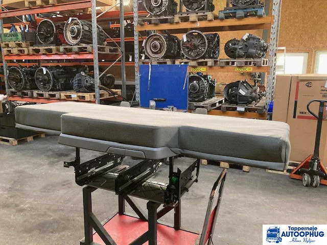 Scania Extendable bed – Scania 2674178 - Cabin và nội thất cho Xe tải: hình 3 Scania Extendable bed – Scania 2674178 - Cabin và nội thất cho Xe tải: hình 3